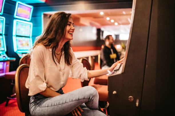 Detailed activity breakdown showing contributions from blackjack, roulette, and slot games to weekly cashback calculation